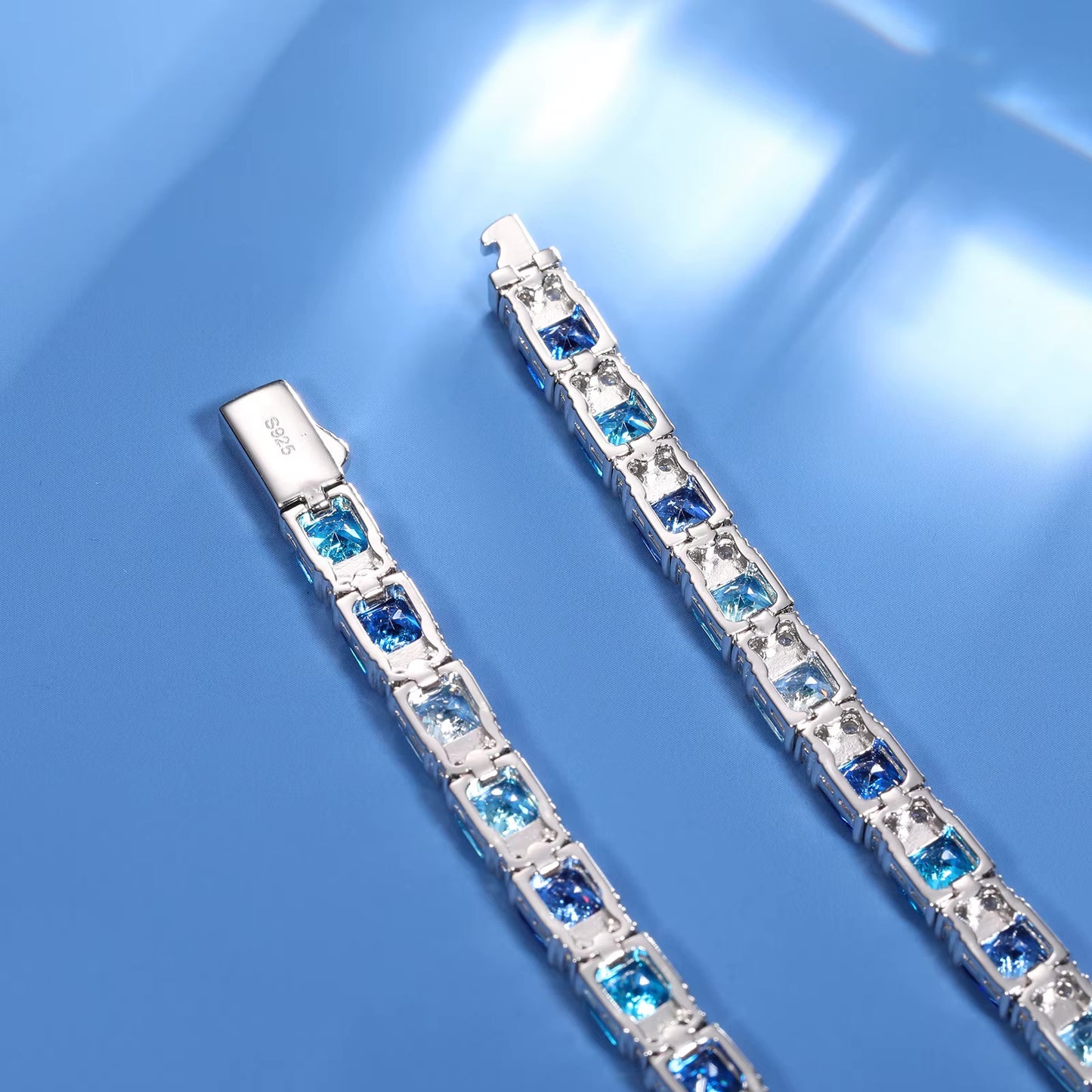 MOISSANITE OCEAN BLUE STONES BRACELET. - WHITE GOLD