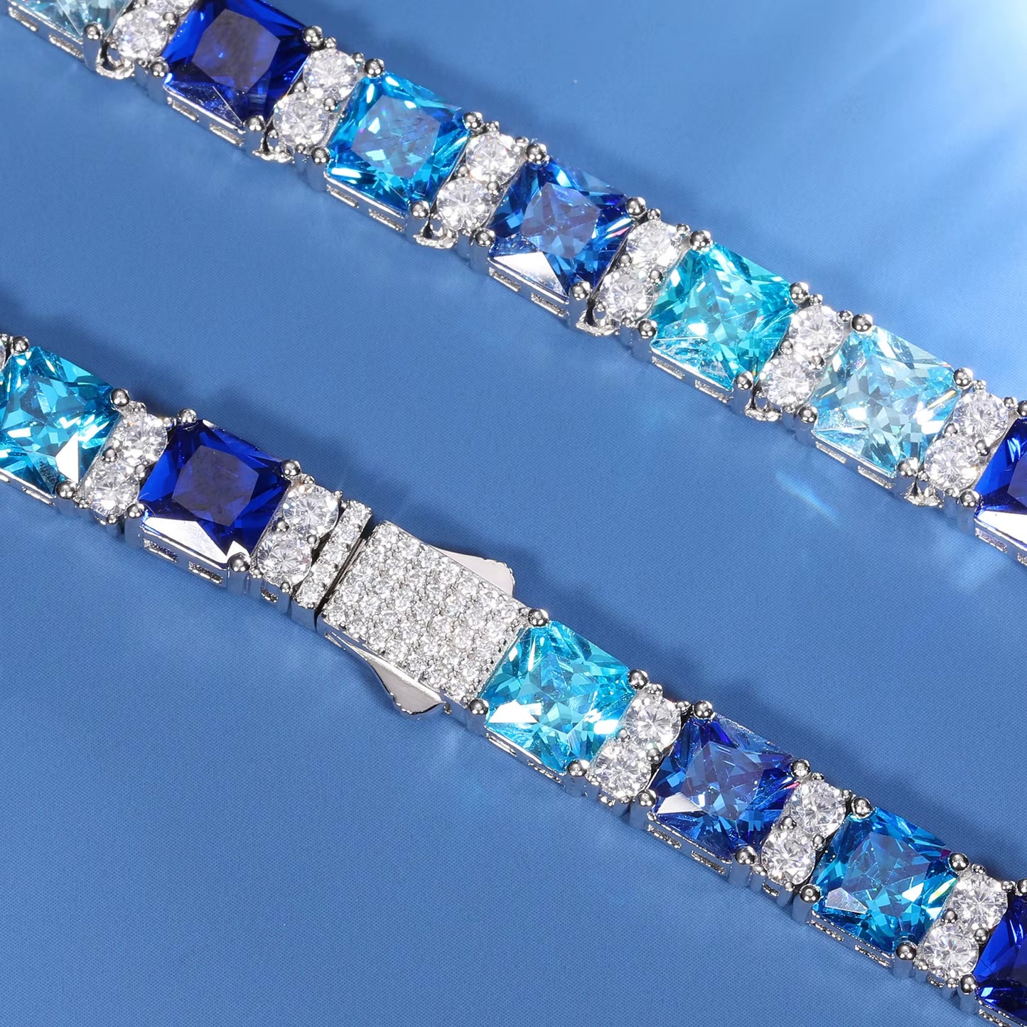 MOISSANITE OCEAN BLUE STONES CHAIN. - WHITE GOLD