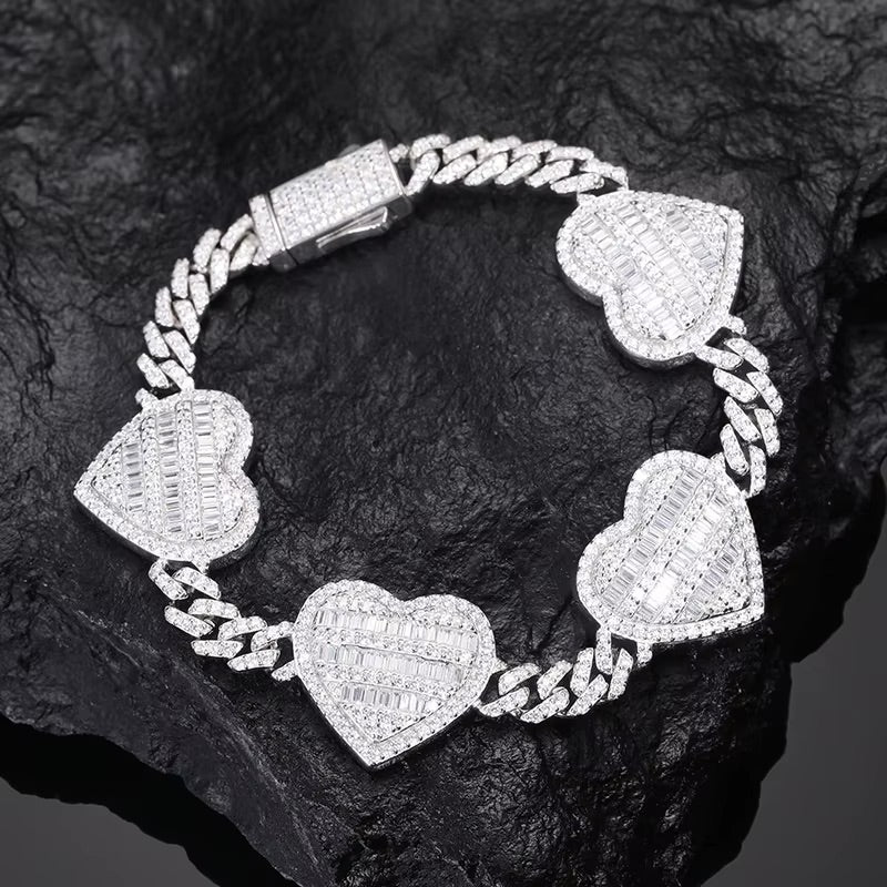 MOISSANITE CUBAN HEART BRACELET. - WHITE GOLD